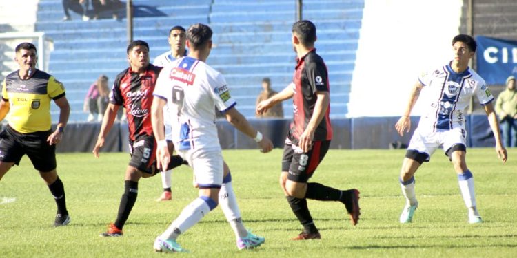 Defensores de Belgrano perdió con Almagro y mantiene la diferencia con Colón