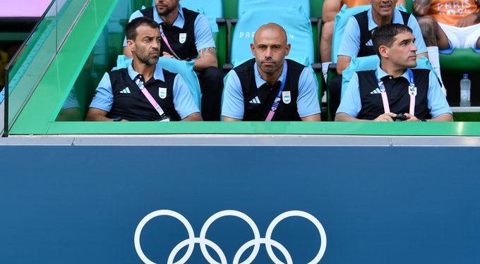 Mascherano: «Estamos contentos de volver a cuartos final después de 16 años»
