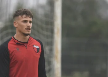 Colón y Delfino aún no definieron el futuro de Brian Farioli