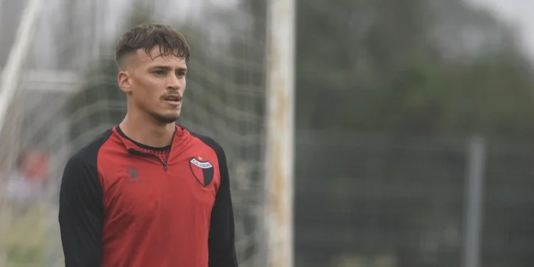 Colón y Delfino aún no definieron el futuro de Brian Farioli