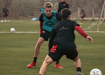 Colón y una presencia sorpresiva en el entrenamiento