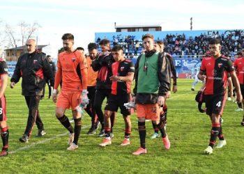 Colón tendrá una baja para enfrentar a Almirante Brown