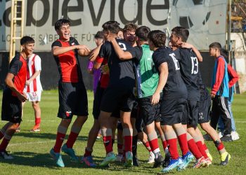 Colón se expresó acerca de la ida de jugadores a Unión