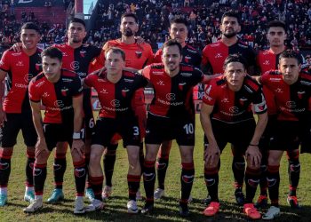 Delfino probó con cuatro variantes para recibir a Estudiantes
