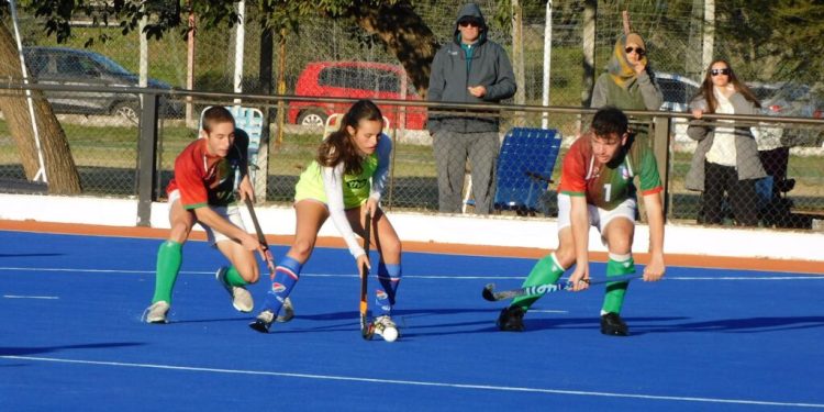 Los Seleccionados Juveniles de Santa Fe continúan con su preparación