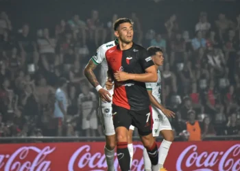 Colón notificó a Neris para que vuelva, pero…