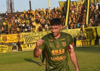 Agónica victoria de Mitre, próximo rival de Colón