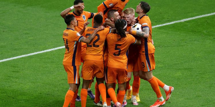 Inglaterra y Países Bajos pasaron a semifinales de la Eurocopa