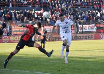 Colón dejó la punta en manos de San Telmo y Aldosivi, y la racha negativa empeoró