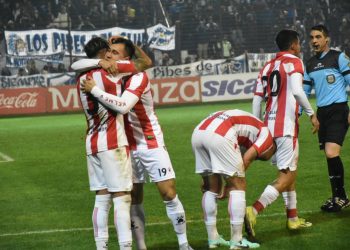 San Martín de Tucumán logró un triunfazo en cancha de Quilmes y terminó la fecha como líder de la Zona A