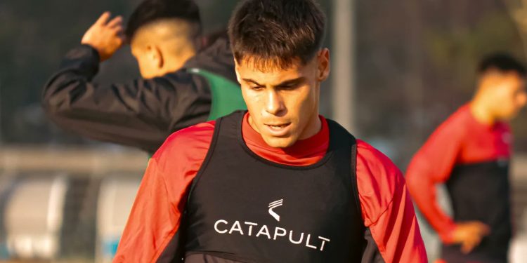 Delfino tiene el once de Colón para visitar a Patronato