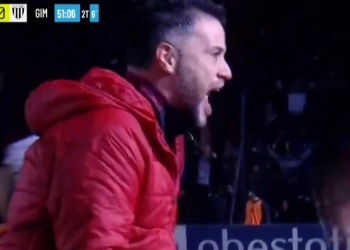 Video: la efusiva reacción de De Paoli luego del pitazo final