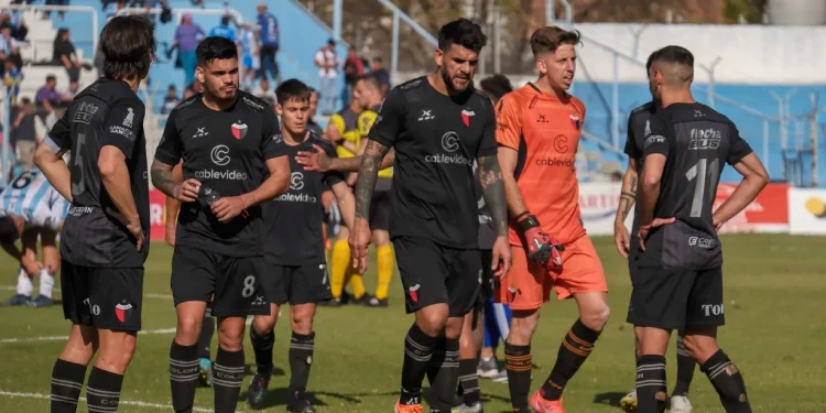 El uno por uno de la derrota de Colón frente a Gimnasia y Tiro de Salta