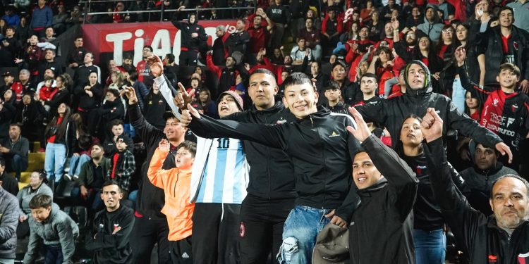 Colón tendrá una baja confirmada para enfrentar a Nueva Chicago