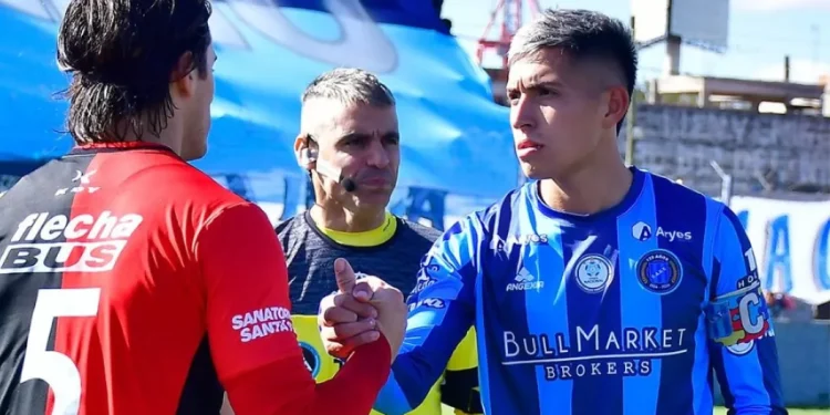 La teoría viral que involucra a un rival de Colón y al Chiqui Tapia