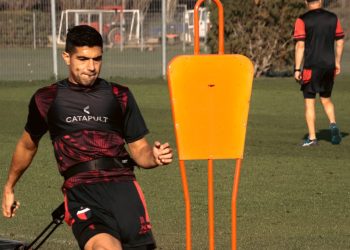 Colón entrenó bajo el comando de Minella y con la presencia de Neris
