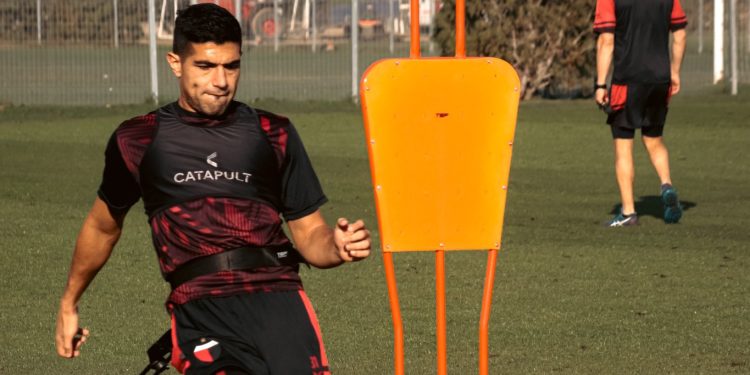 Colón entrenó bajo el comando de Minella y con la presencia de Neris