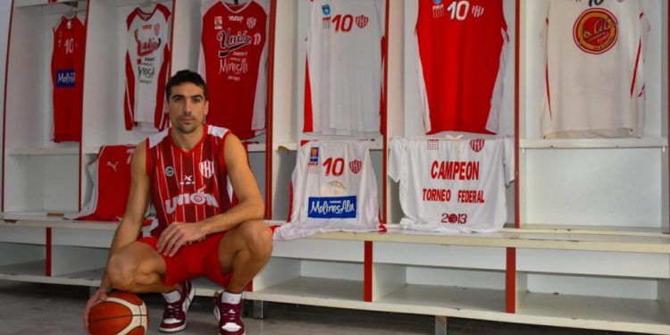 Diez años después, Mauro Cosolito vuelve a Unión