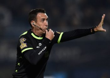 La racha negativa de Colón con el árbitro que estará ante Nueva Chicago