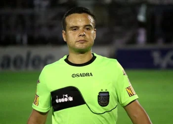 Terna arbitral confirmada para el duelo entre Colón y Deportivo Morón