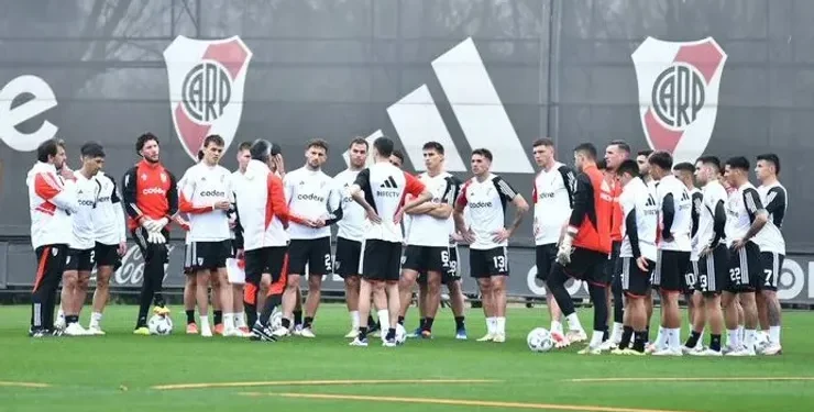 River llega a Santa Fe con un cambio de último momento