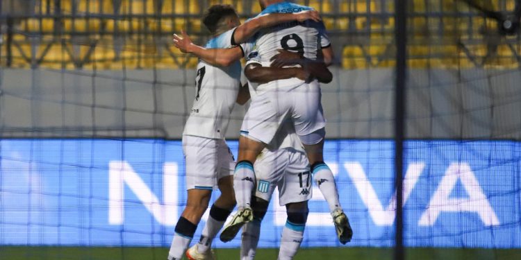 Racing venció a Huachipato y acaricia los cuartos de final de la Copa Sudamericana
