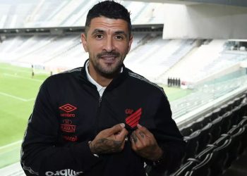Lucho González será el DT de Atlético Paranaense ante Racing
