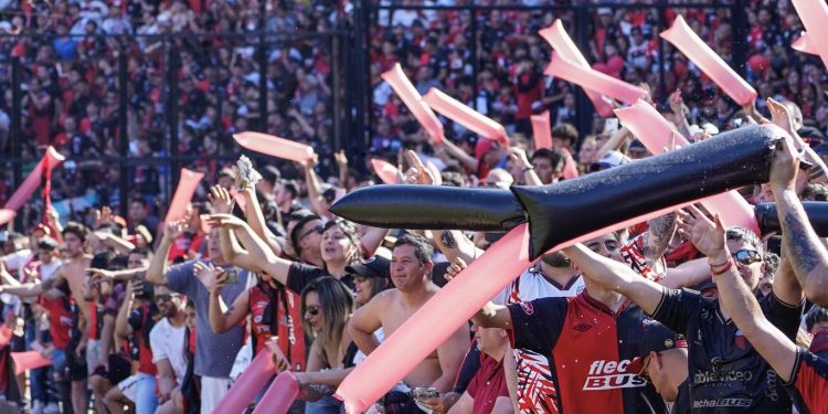 Los hinchas de Colón tendrán la oportunidad de asociarse al club a un costo menor