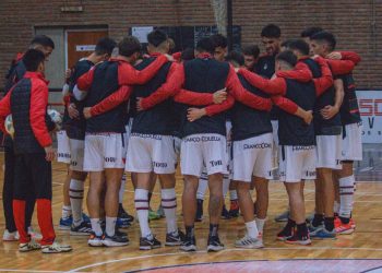 Minella probó con un pibe que no juega desde la época de Gorosito
