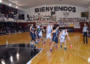 Esperanza y San Justo se paralizan con los Clásicos