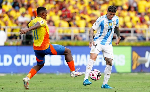 Argentina falló en las áreas y Colombia no lo perdonó: cayó 2-1