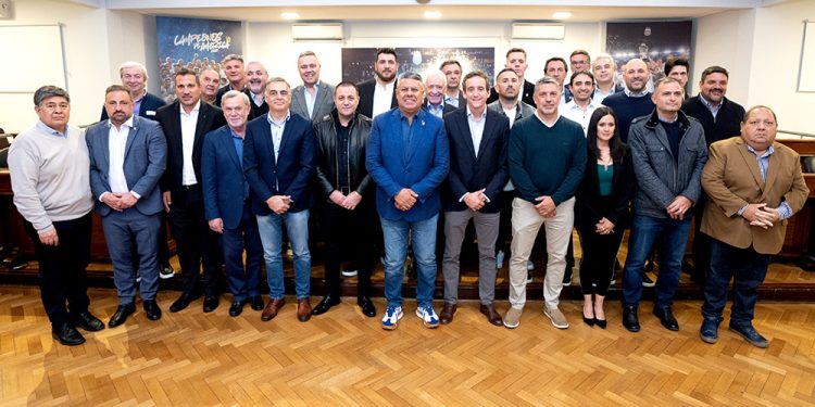 ¿Qué lugar tendrán Colón y Unión en la nueva gestión de Tapia en la AFA?