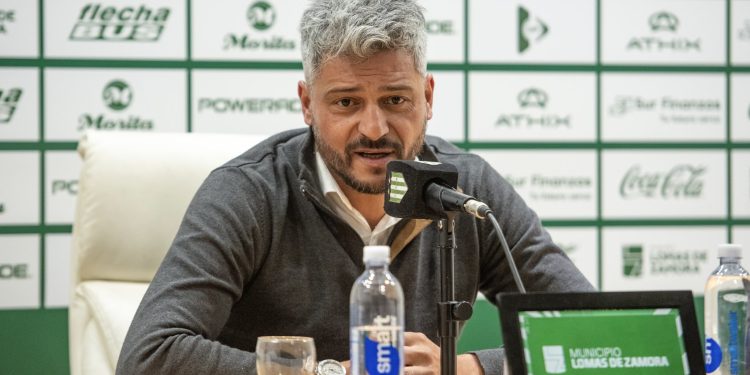 Banfield despidió a Gustavo Munúa y ya tiene nuevo DT