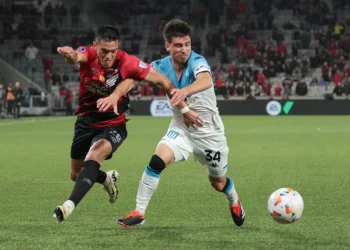 Racing recibe a Athletico Paranaense con la obligación de ganar para avanzar a semis