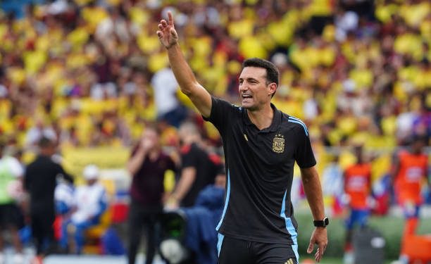 Lionel Scaloni: «Es evidente que el penal condicionó el partido.