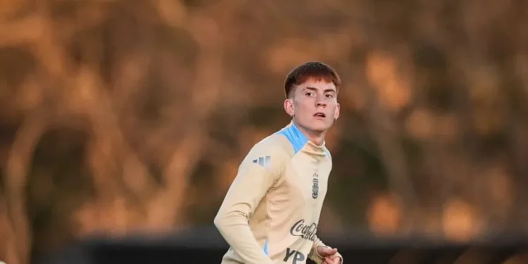 Valentín Barco quedó afuera del banco de suplentes de la Selección Argentina