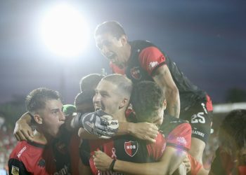 Newells volvió a ganar en el Parque, y se ilusiona con la Sudamericana