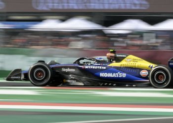 Sancionaron a Colapinto por el toque con Lawson en la curva 1 en el GP de México