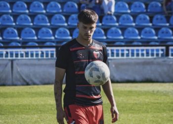 Colón oficializó el parte médico de Brian Farioli