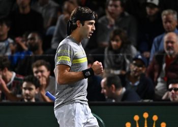 Tomás Echeverry no pudo con Dimitrov y quedó eliminado del Masters 1000 de París