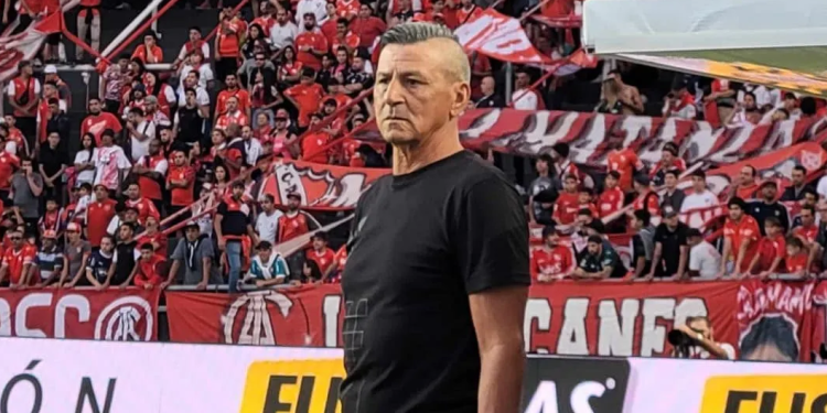 Pedro Monzón dejó de ser el DT de la reserva de Independiente