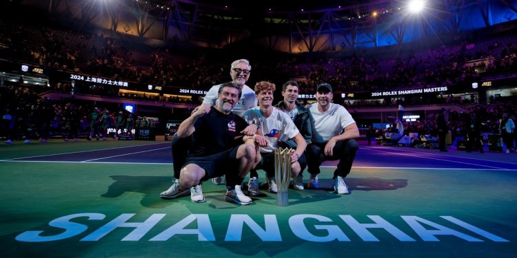 Sinner se coronó campeón del Masters 1000 de Shanghai, y le privó a Djokovic de obtener el título 100