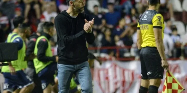 «El día que me vaya de Unión me van a echar los dirigentes, no me voy a ir yo»