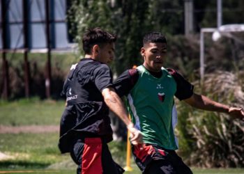 Colón hizo fútbol este miércoles: mirá el equipo que paró Osella