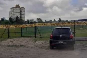 Luego del escandalo por el incentivo, apareció una bandera contra los jugadores de Atlanta