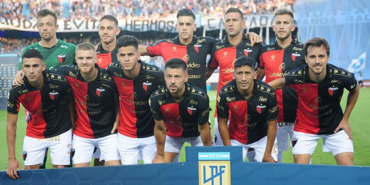 Aseguran que Gago llamó a un campeón con Colón para su Boca