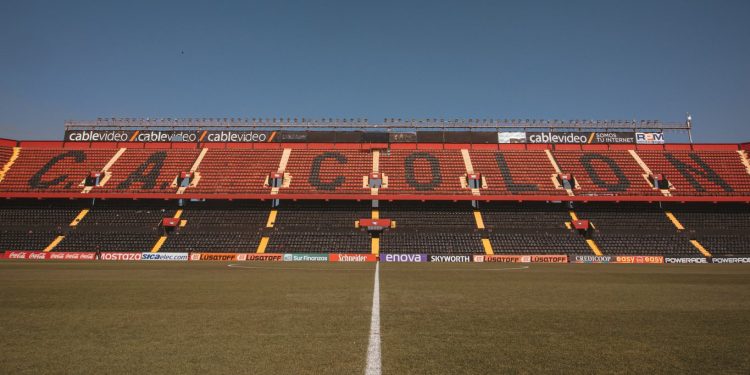 Colón actualizó la situación de las deudas por Cardozo Lucena y Neris