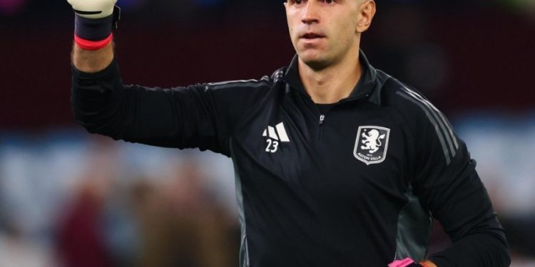 Champions League: Dibu Martínez volvió a mantener la valla invicta en la victoria de Aston Villa