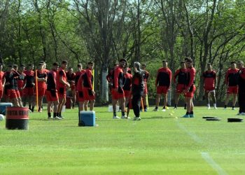 Colón armó la logística para ir a ganar a Chaco
