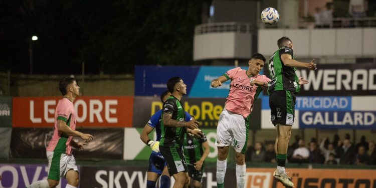 Ganó Chicago y recuperó la cima en la zona de Colón